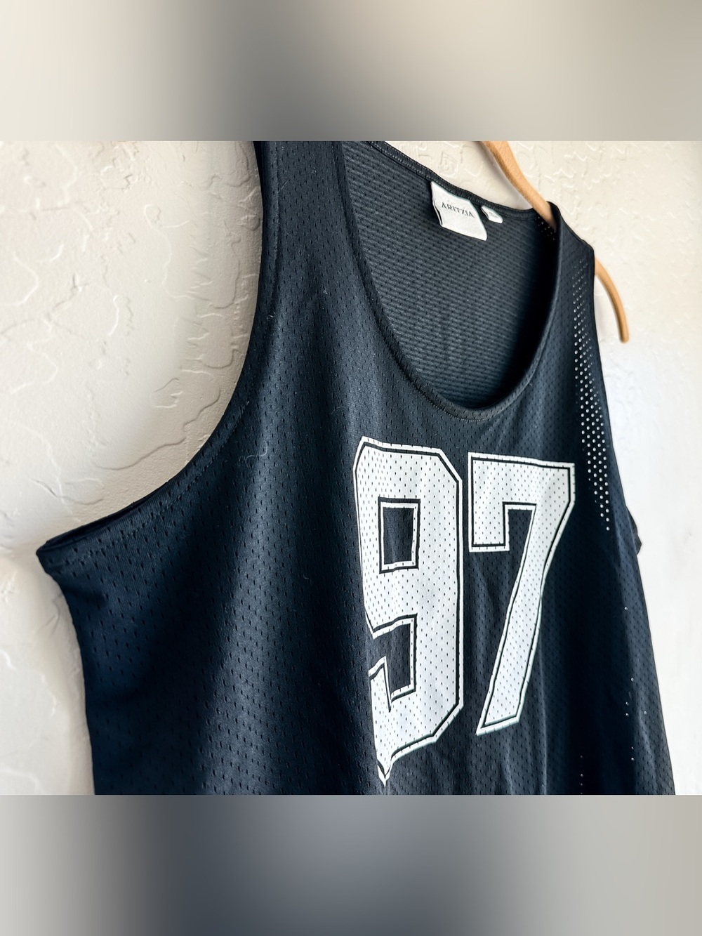 Aritzia Halftime Tank Mesh Jersey Varsity Tank Black/White Women’s - Size XSmall - Picture 9 of 12